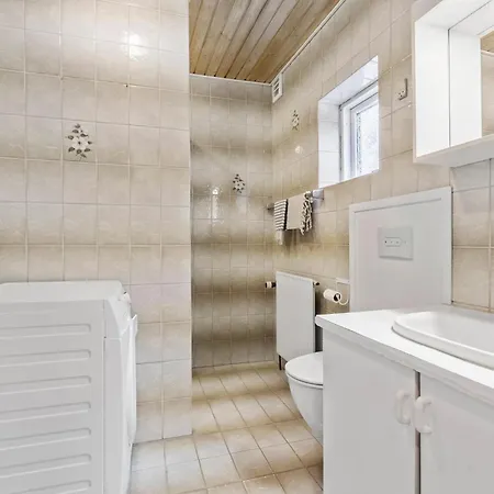 1 Bedroom Amazing In Holiday home Bogense